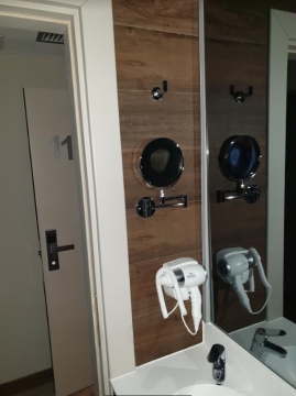 Hotel: Umbau, Ausbau und Inneneinrichtung, Berlin-Friedrichshain